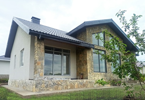 Плитняк златолит Уральский  для фасада купить в Хабаровске