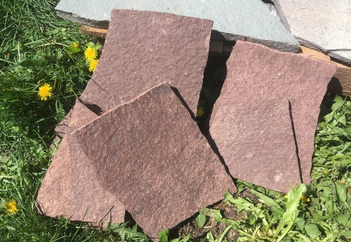 Плитняк лемезит бордовый для цоколя 1,5-2 см купить в Хабаровске