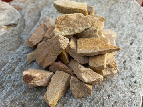 Златолит жёлтый декоративная каменная крошка купить в Хабаровске