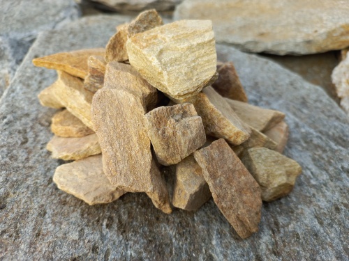 Златолит жёлтый декоративная каменная крошка купить в Хабаровске