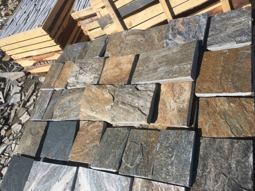 Плитка пилёная златолит Уральский для цоколя, отмостки купить в Хабаровске