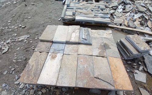 Плитка пилёная златолит Уральский для цоколя, отмостки купить в Хабаровске