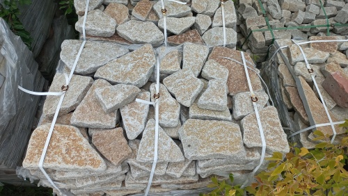 Плитняк гранитный галтованный купить в Хабаровске