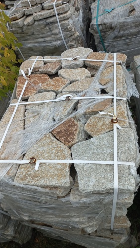 Плитняк галтованный гранитный для ландшафтного дизайна купить в Хабаровске